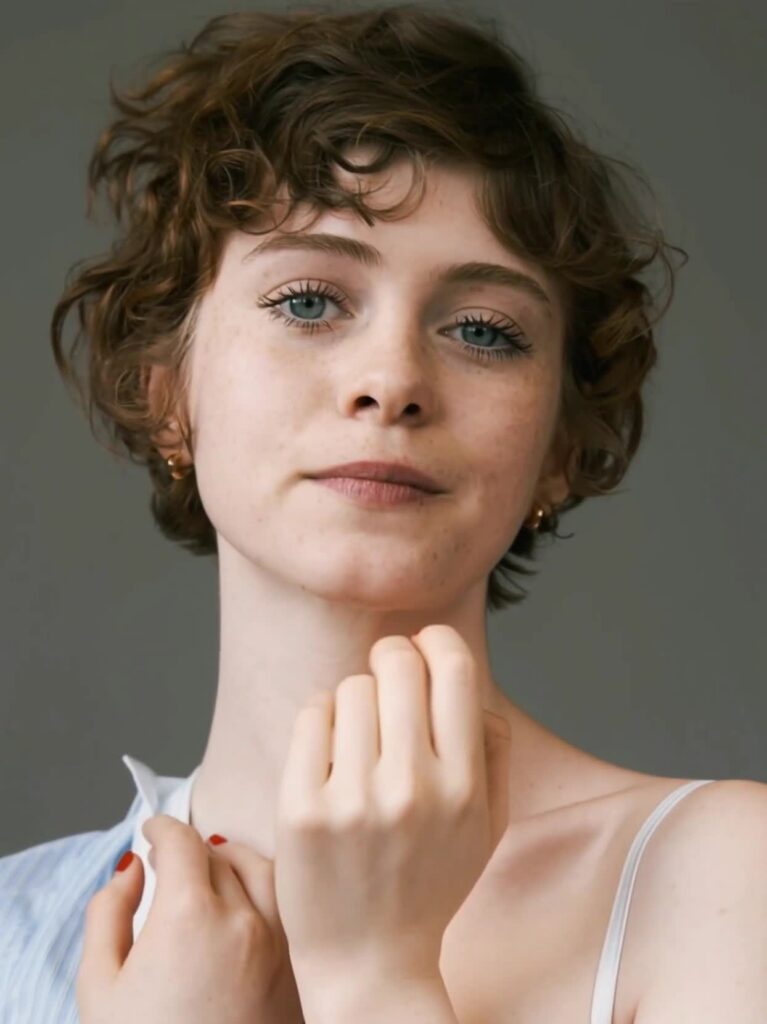 Video thumbnail for Sophia Lillis AI-Crafted Video - Nude AI Celebs
